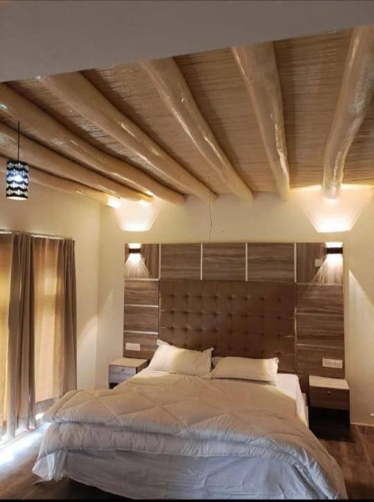 Sindhu Residency Hotel She Exterior foto